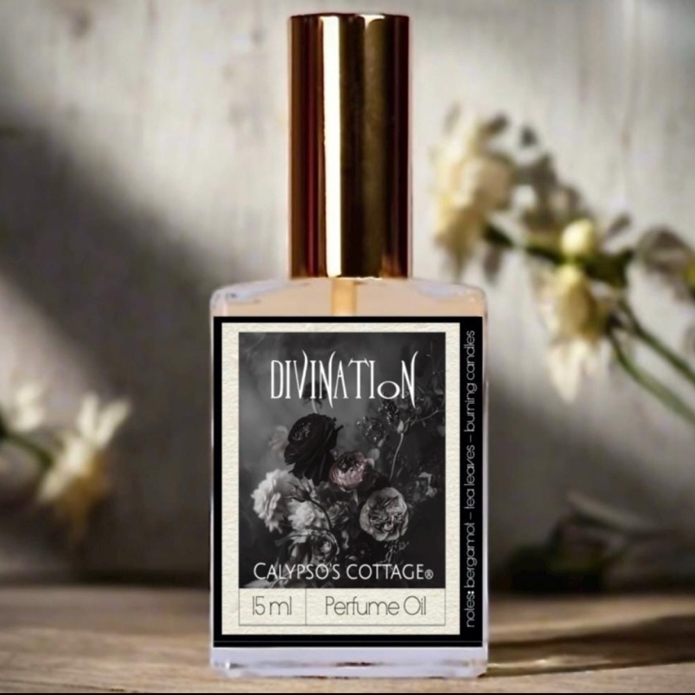 Divination Perfume Oil - Picture 2 of 5
